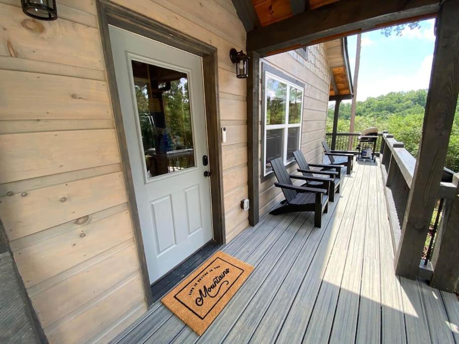 The Llaguna Lodge - New Cabin, Sleeps 10, Fire Pit, Hot Tub, In Blue Ridge , Ga Εξωτερικό φωτογραφία